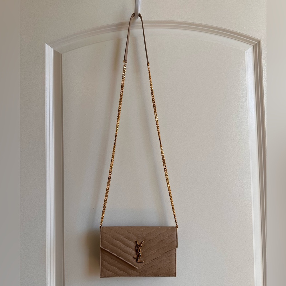 Yves Saint Laurent Cassandre Envelope Chain Wallet